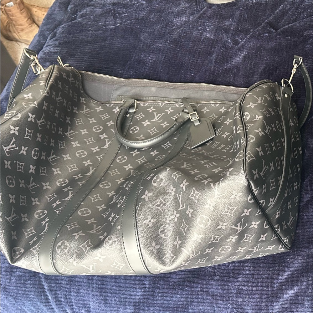 Men’s Louis Vuitton Keepall (authentic)